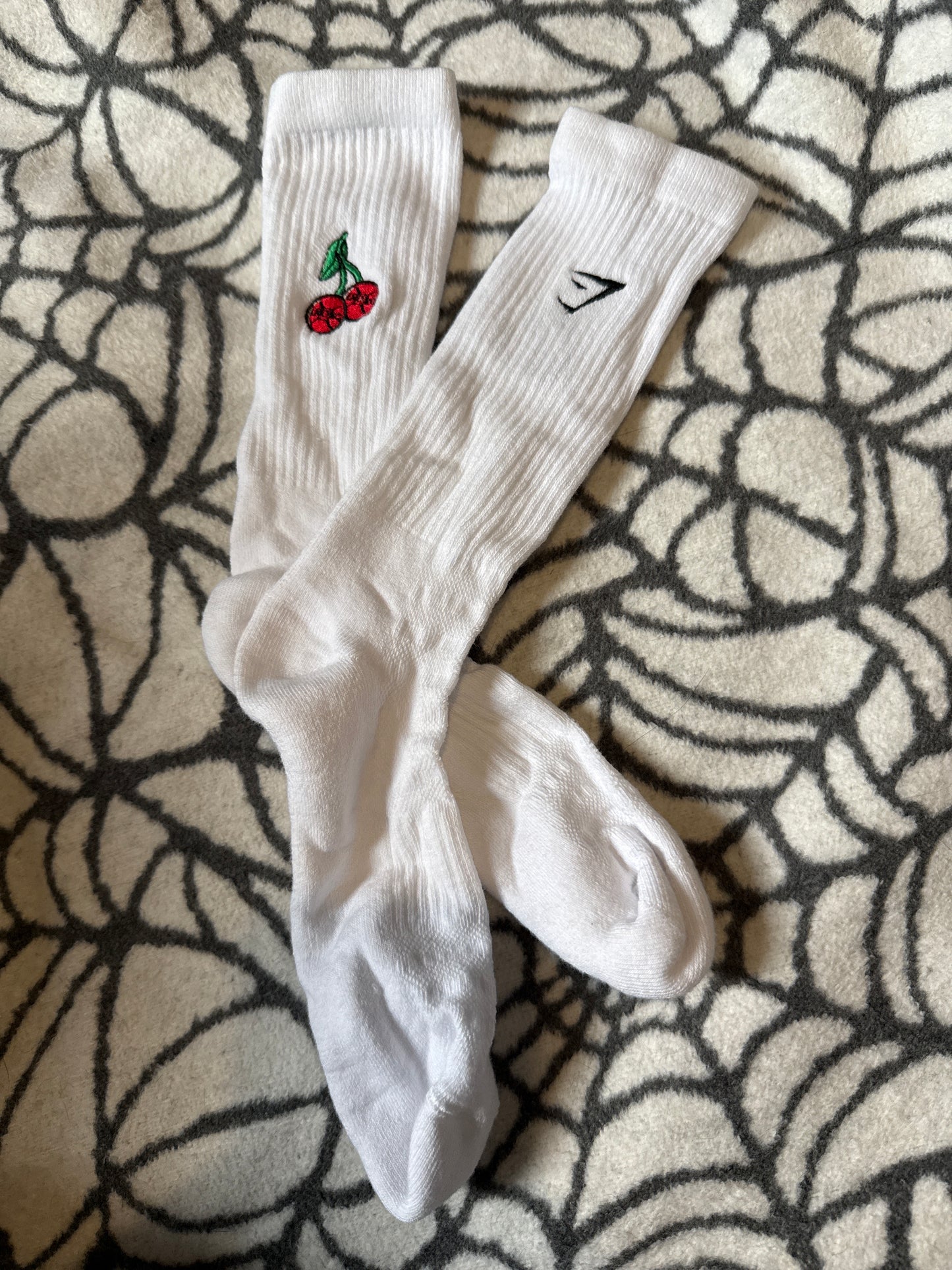 White Cherry Gym ‘72’ Long Crew Socks