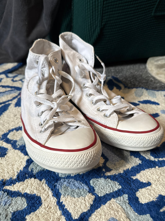 High Top Converse White (Worn)